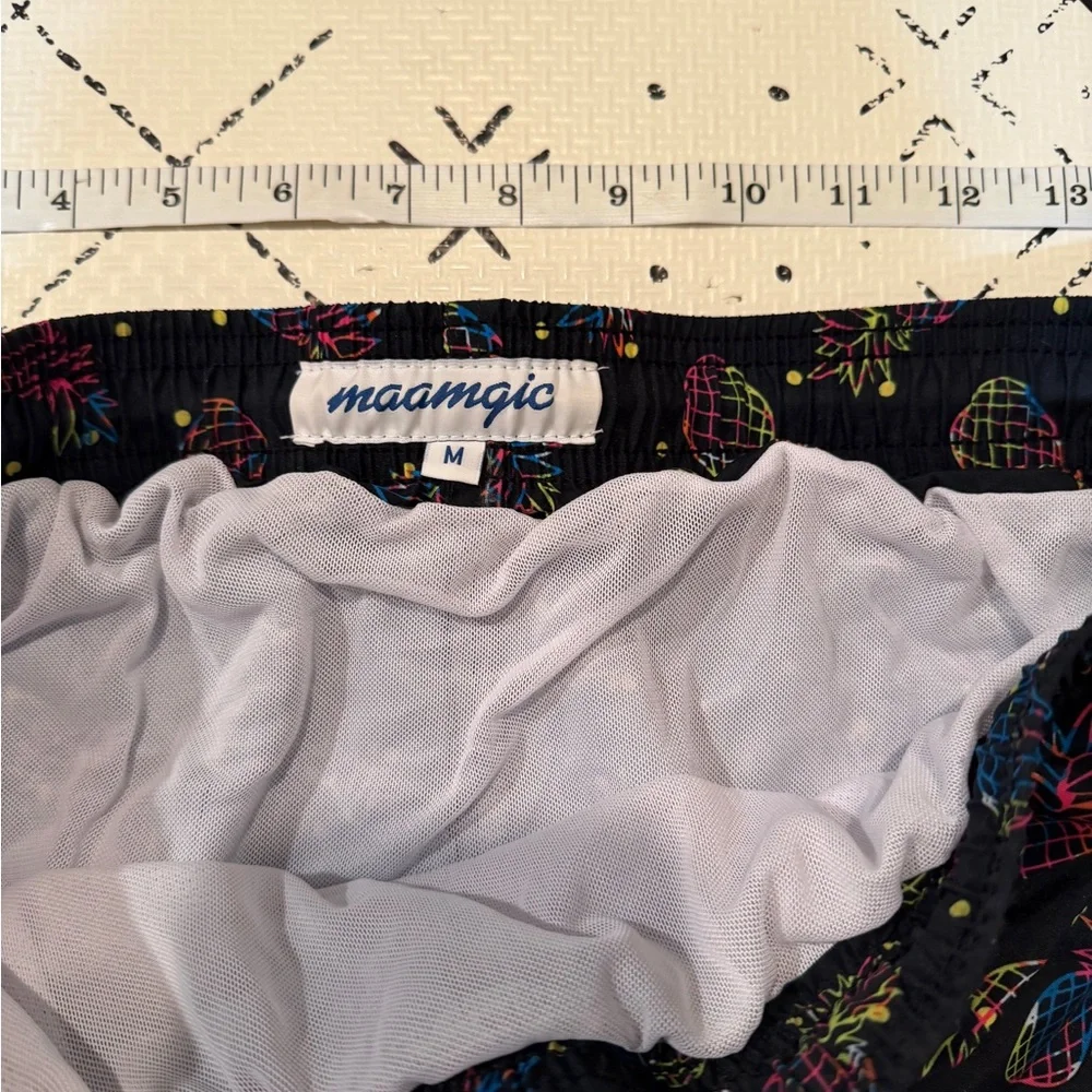 Maamgic Swim Trunks Shorts Mens M Black Pineapple‎ Print Mesh Lined